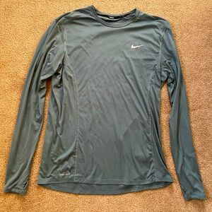 Nike long sleeve activewear shirt